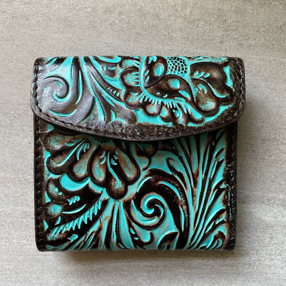 Women’s leather wallet